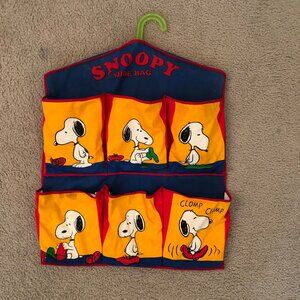 Authentic vintage Snoopy Hanging Shoe bag from 1958